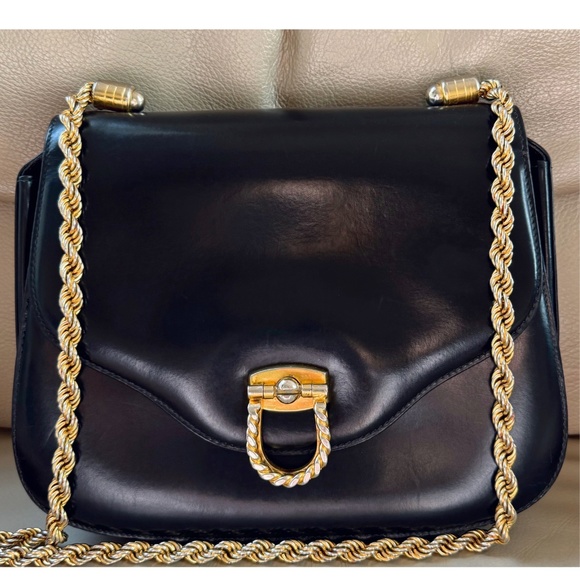 Gucci Handbags - Certified Authentic Vintage Gucci Black Leather Twisted Chain Strap Flap Bag